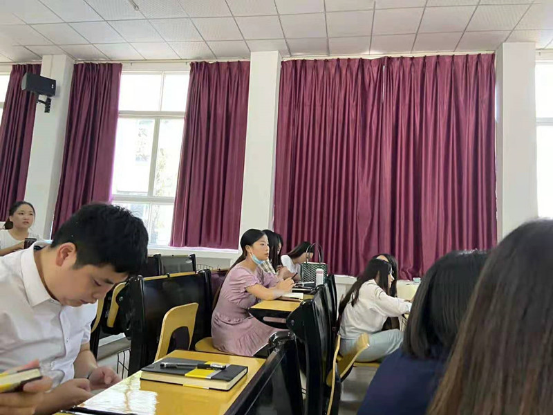 德阳弘正科技职业学校教师培训